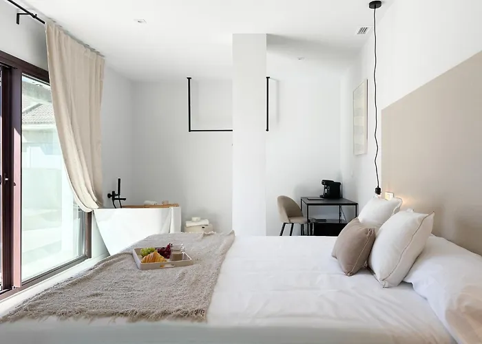 Tayp Navalmoral Отель *