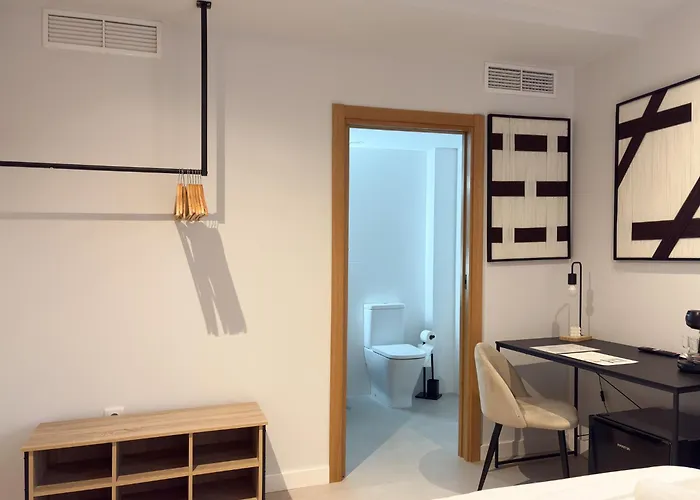 Tayp Navalmoral Отель *